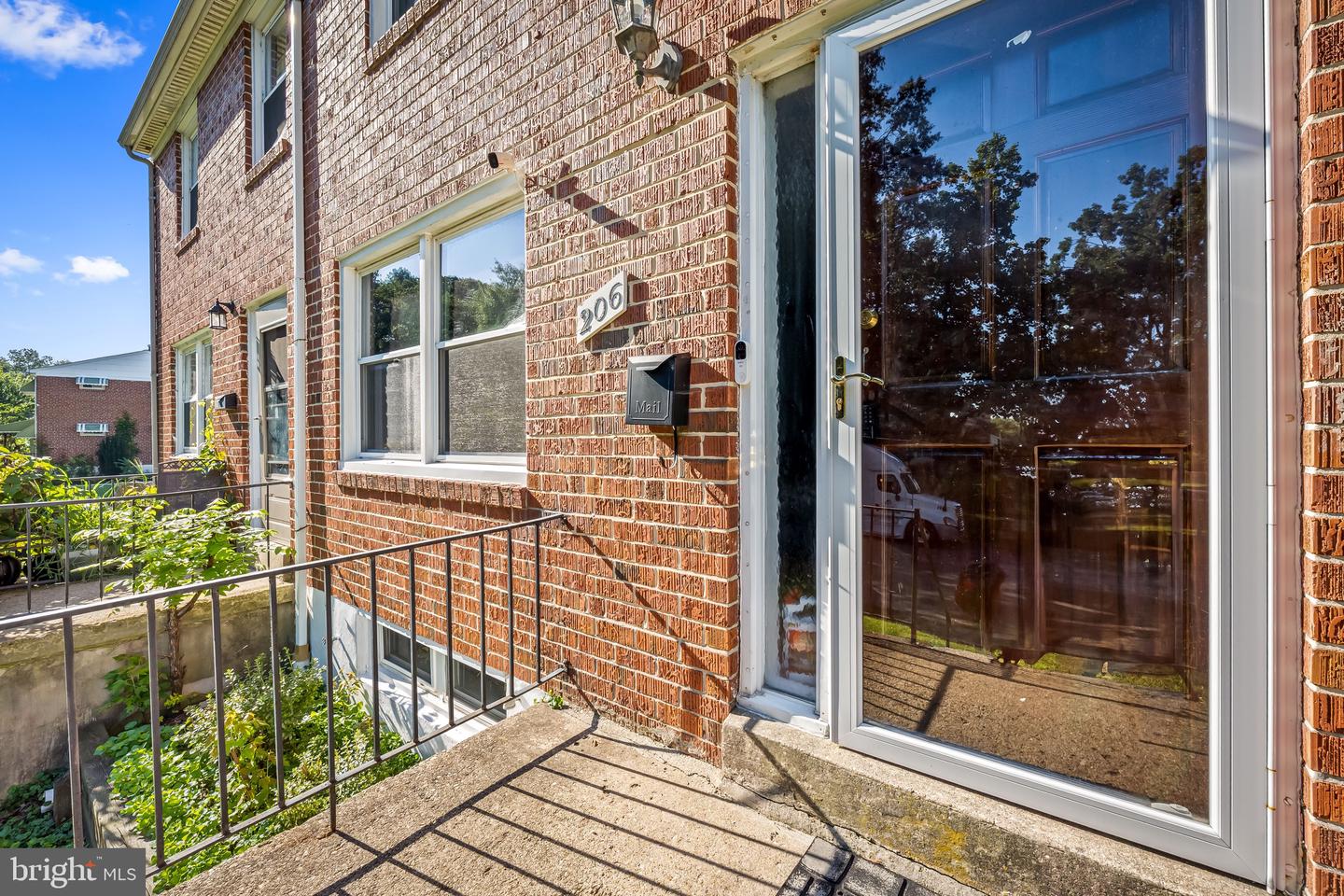 206 Cove Rd Property Photo 6