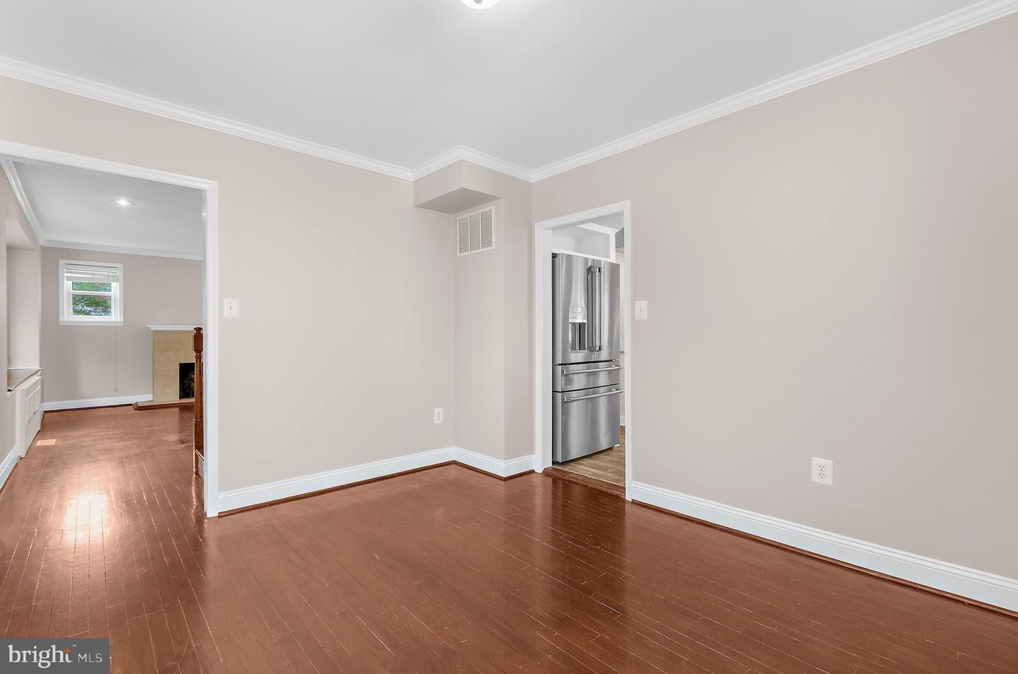 243 4th Ave Property Photo 12