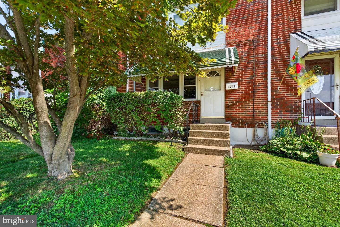 1749 INVERNESS AVE