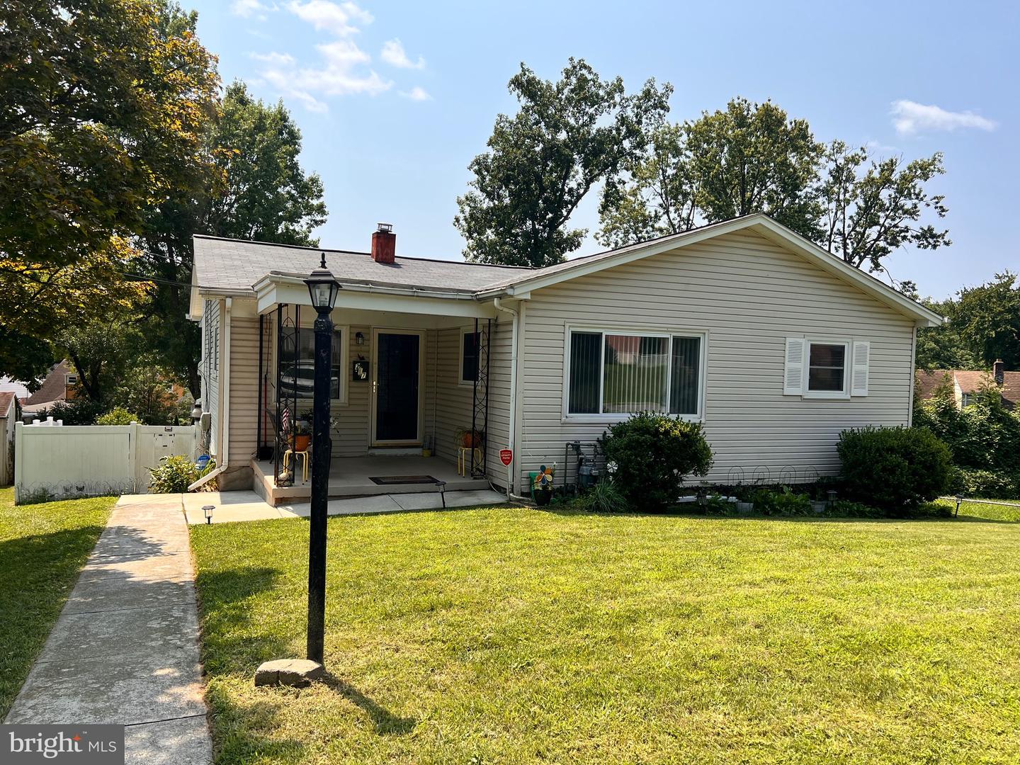 217 CARNATION CT