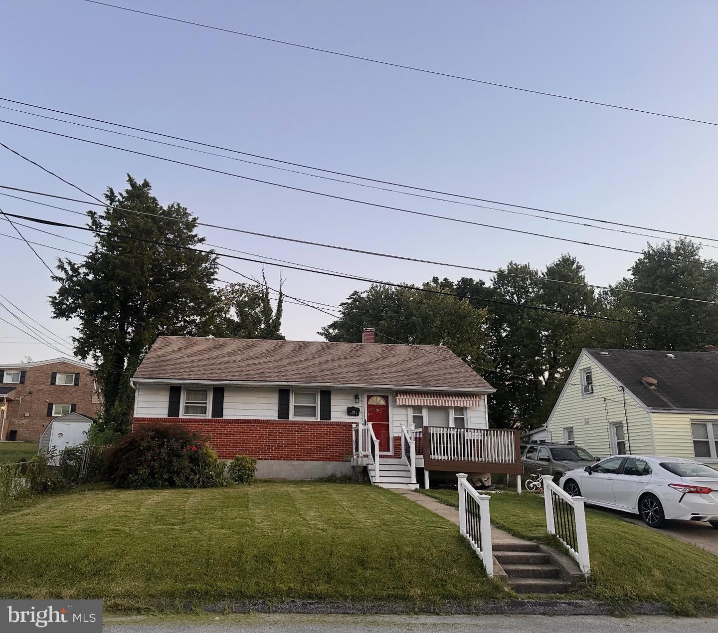 5653 CALYN RD Property Photo 1