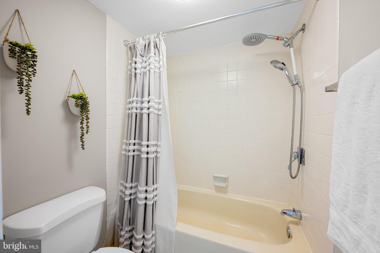 205 E Joppa Rd #2003 Property Photo 25