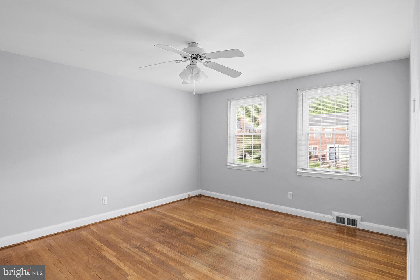 1865 Edgewood Rd Property Photo 10