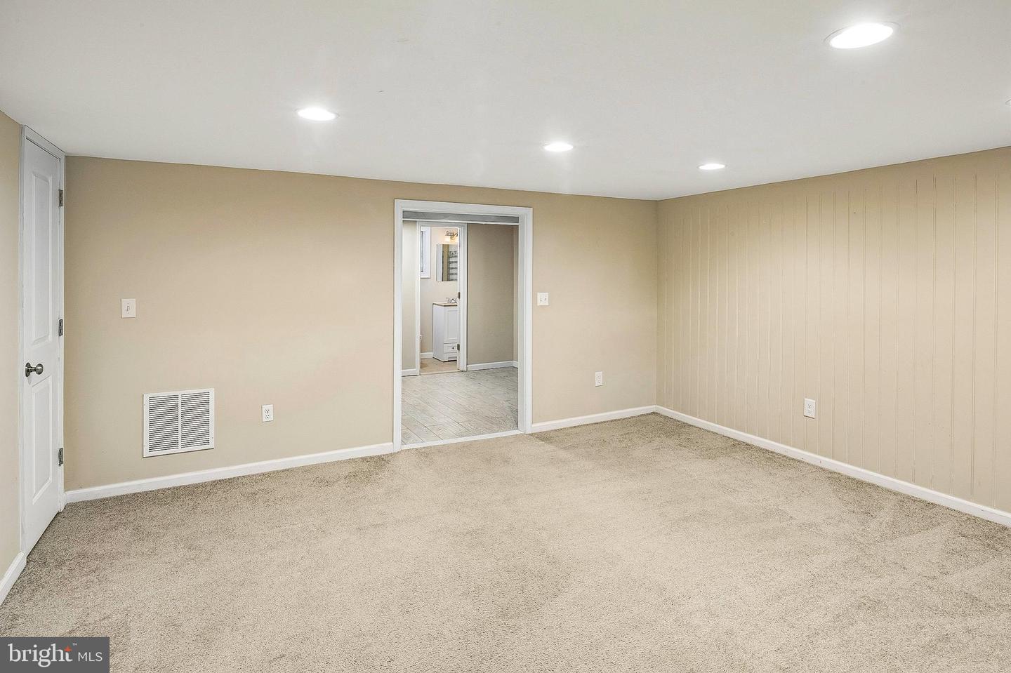 1865 Edgewood Rd Property Photo 18