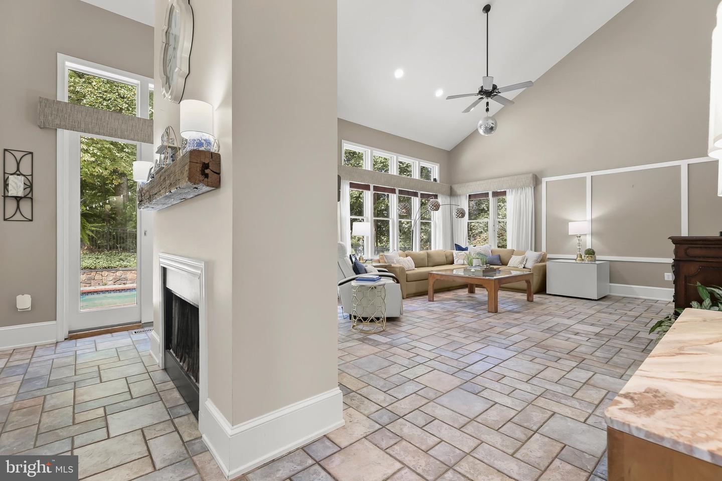 4 Westspring Way Property Photo 17