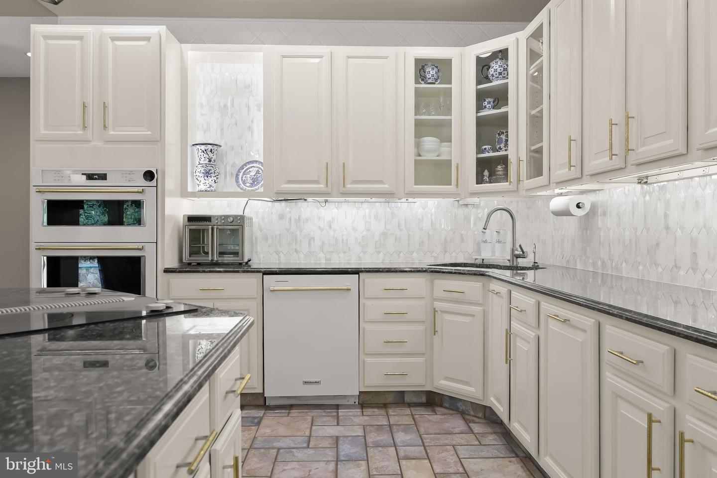 4 Westspring Way Property Photo 23