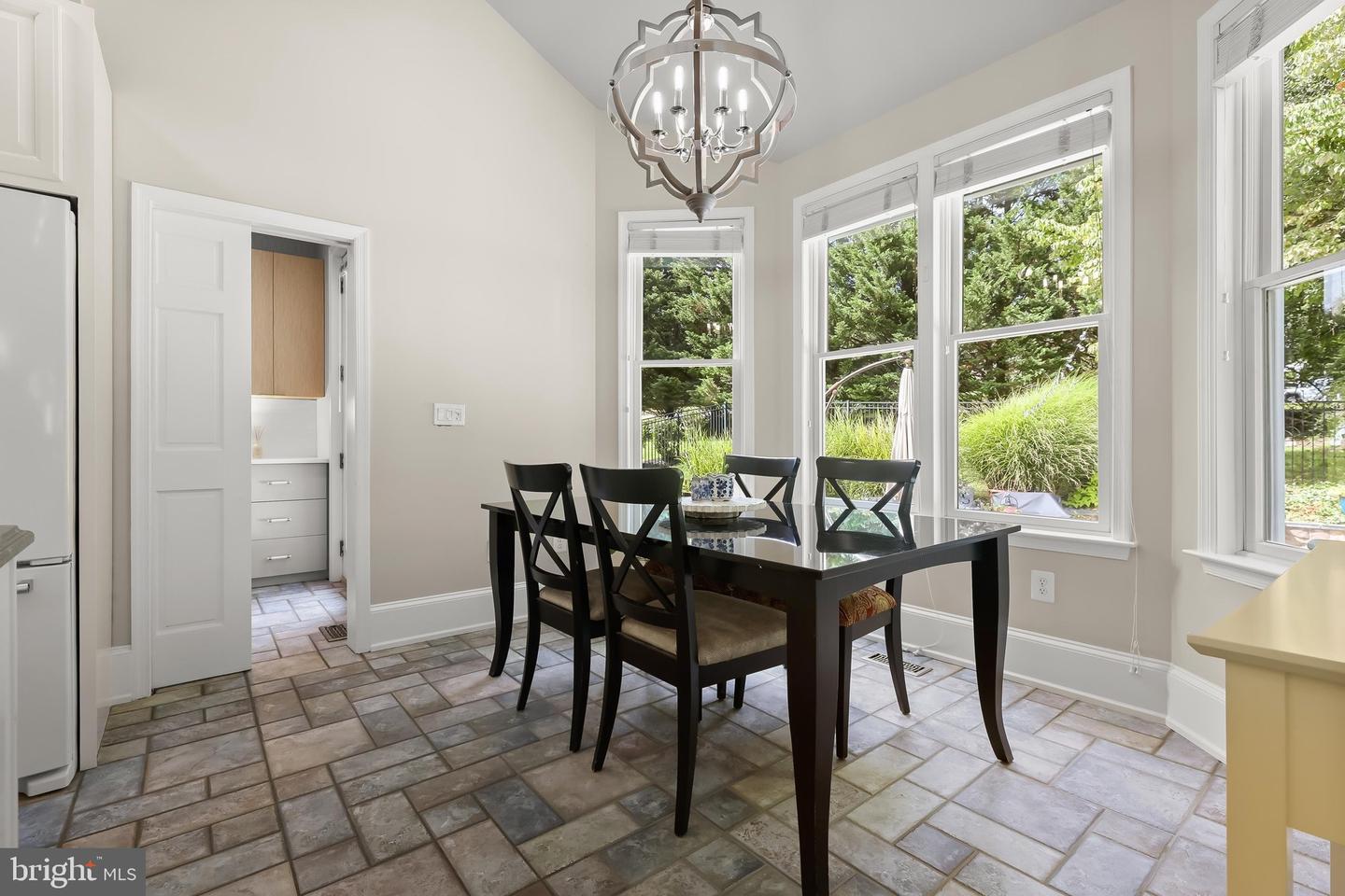 4 Westspring Way Property Photo 29