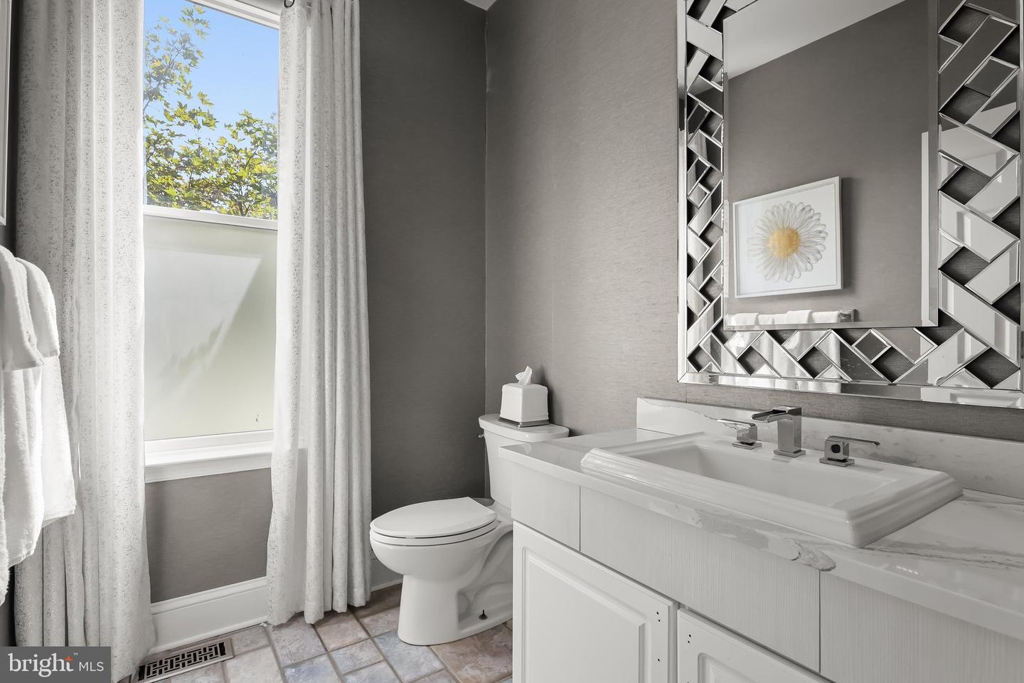 4 Westspring Way Property Photo 33