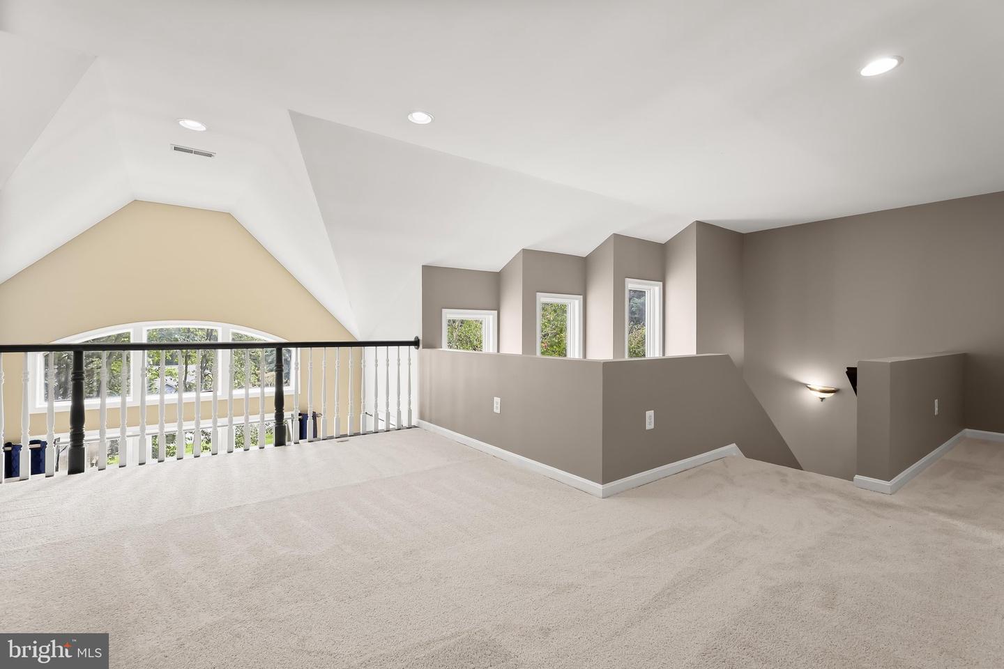 4 Westspring Way Property Photo 53