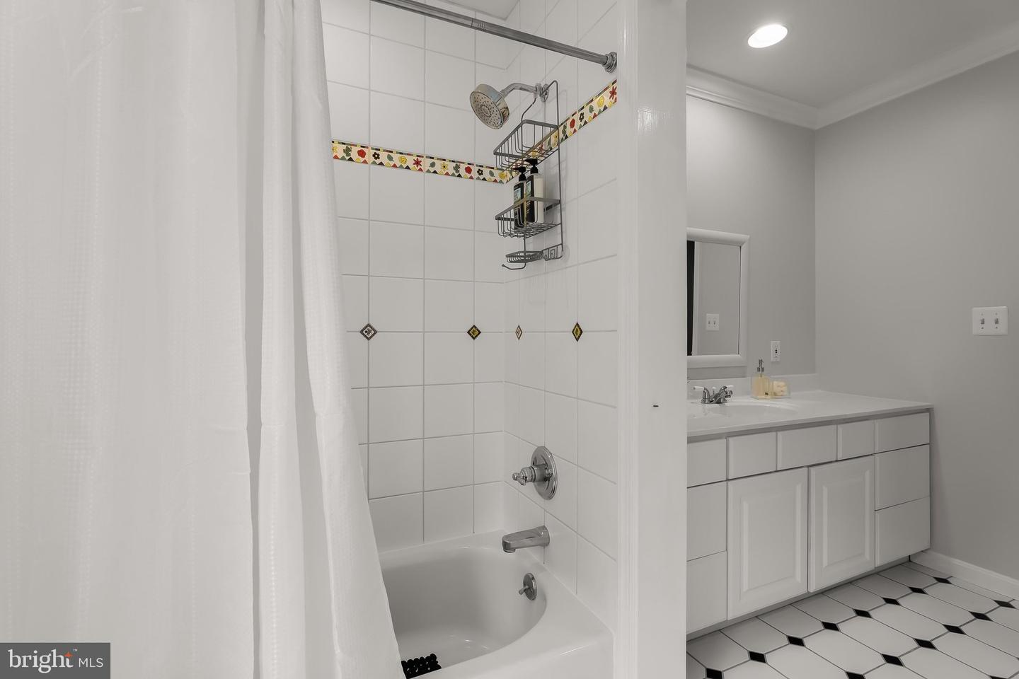 4 Westspring Way Property Photo 63