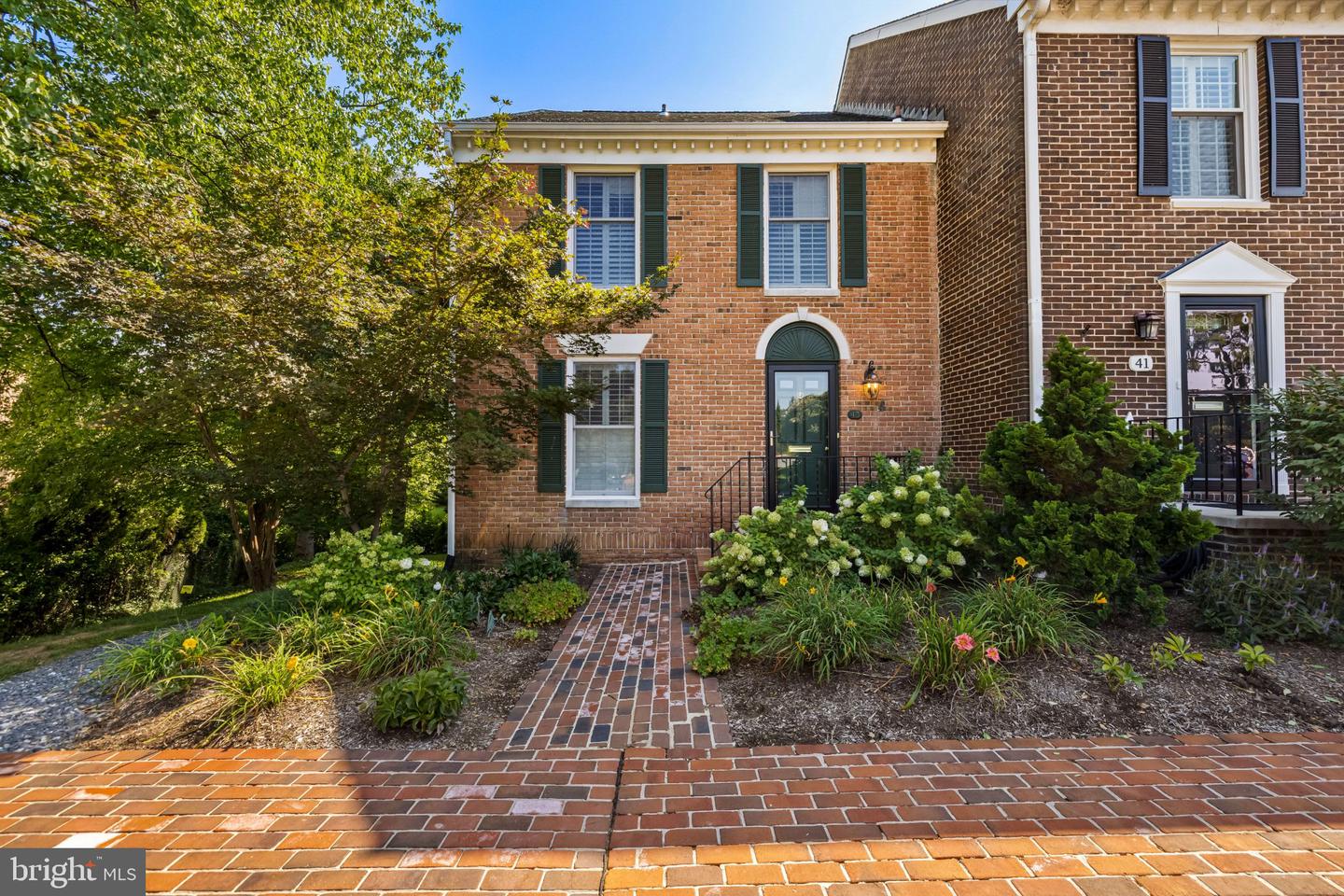 43 PARLIAMENT Property Photo 1