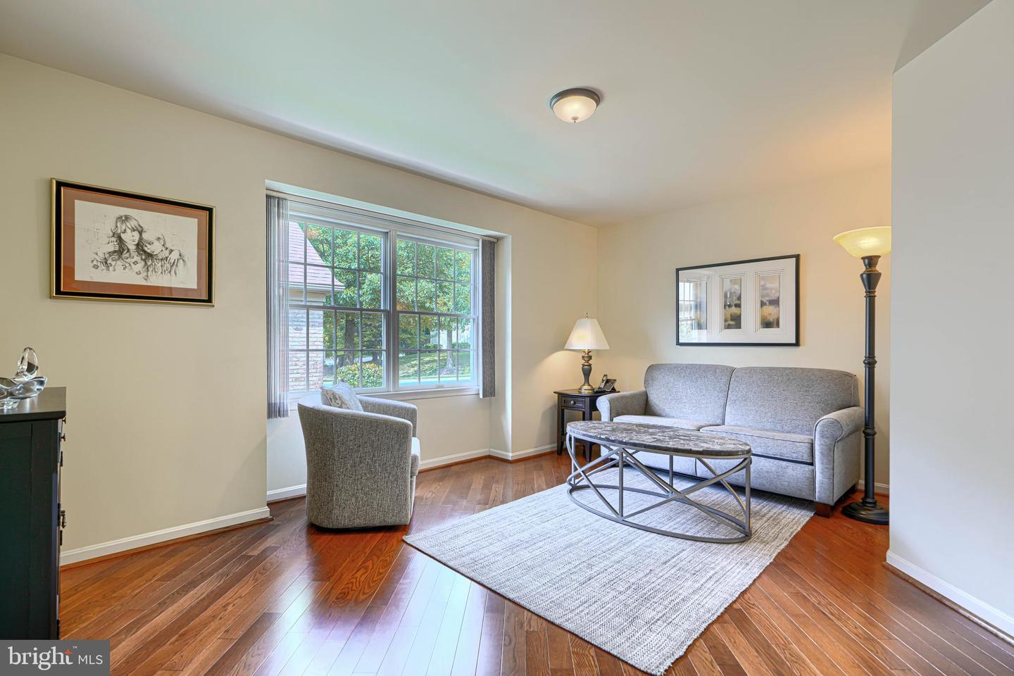 7 Stone Gate Ct Property Photo 23
