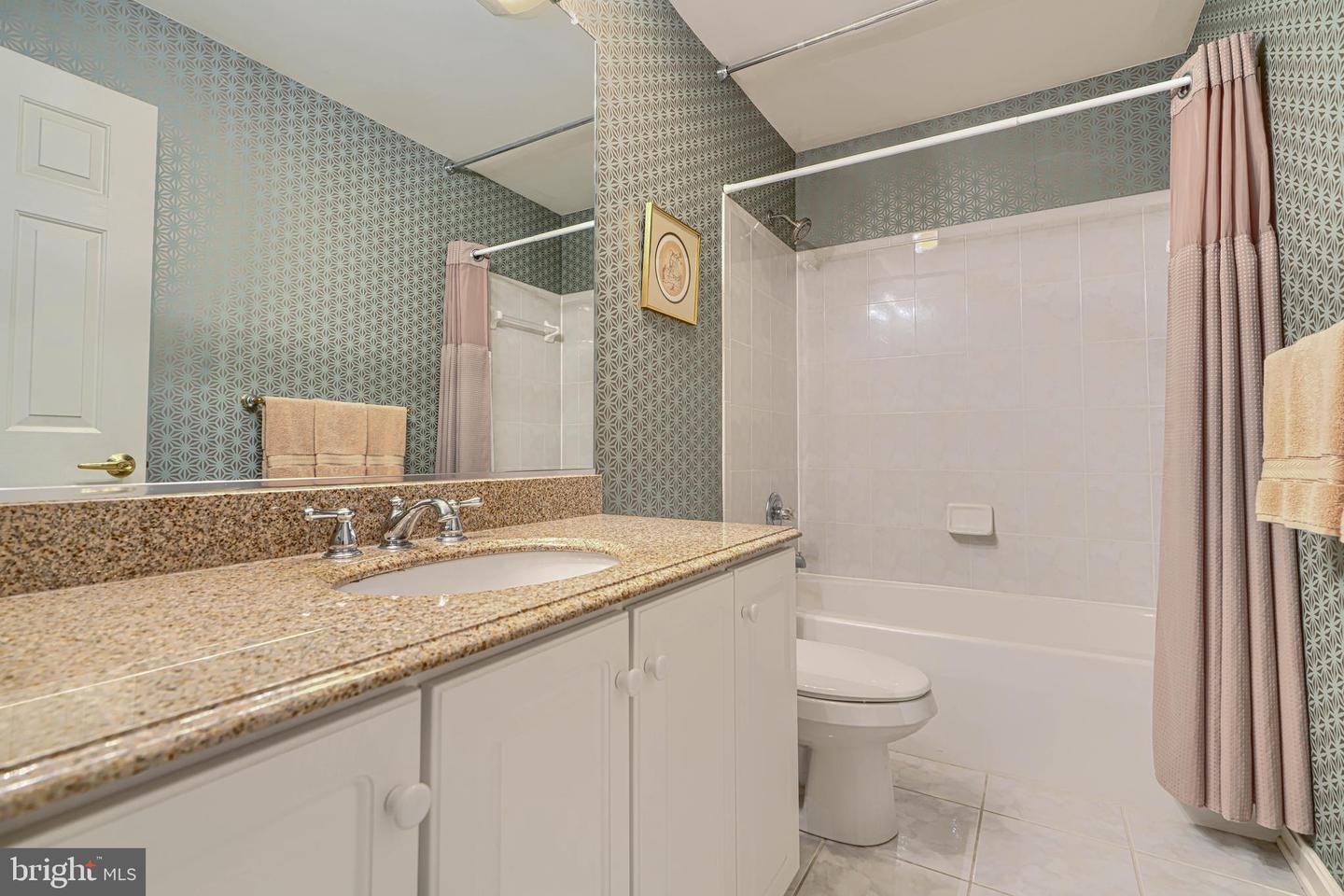 7 Stone Gate Ct Property Photo 25