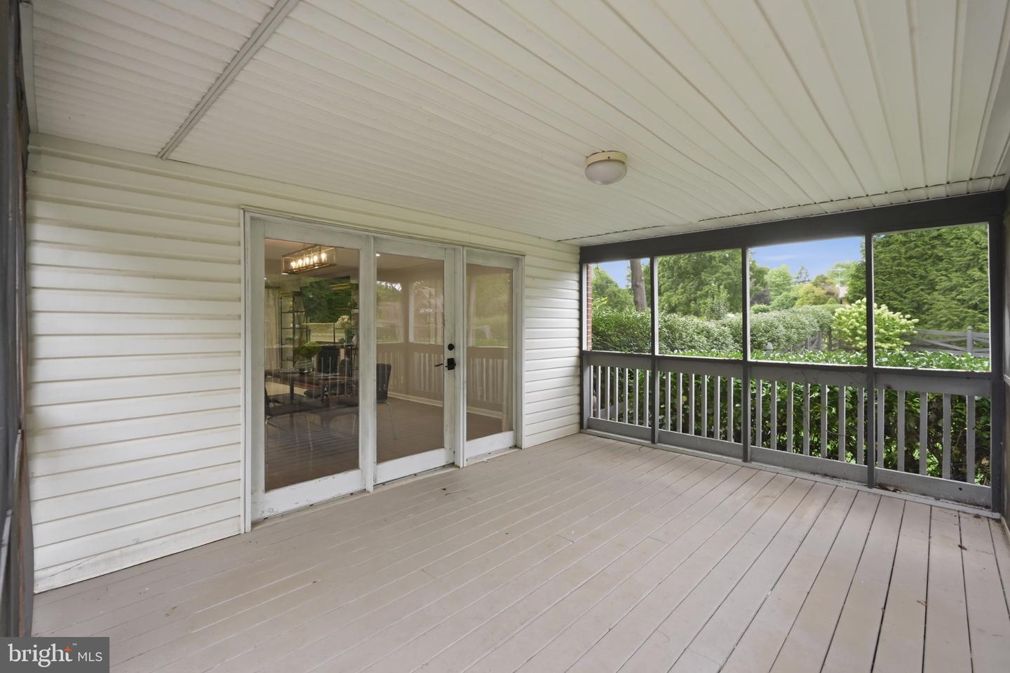 14615 Manor Rd Property Photo 16