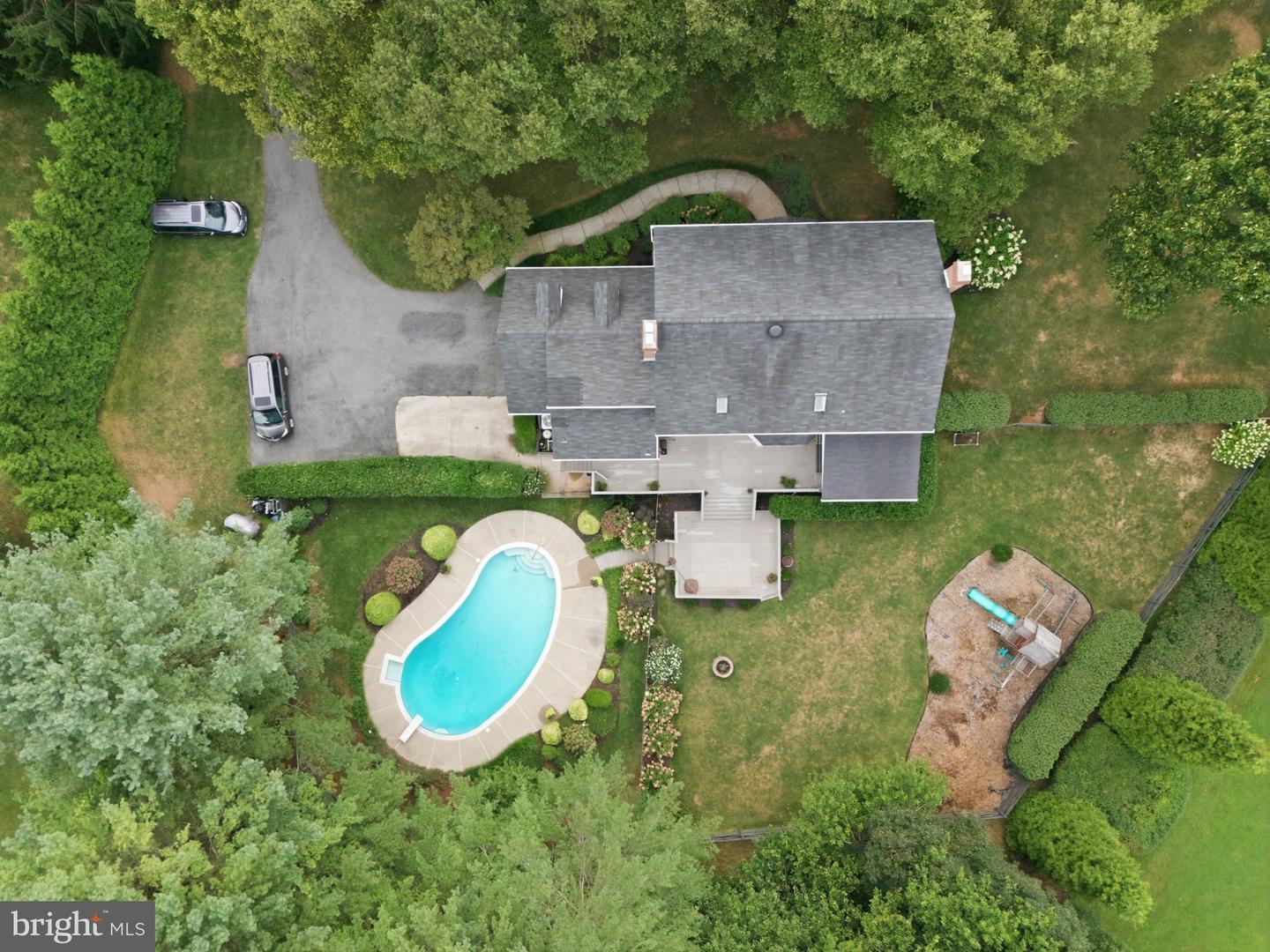14615 Manor Rd Property Photo 49