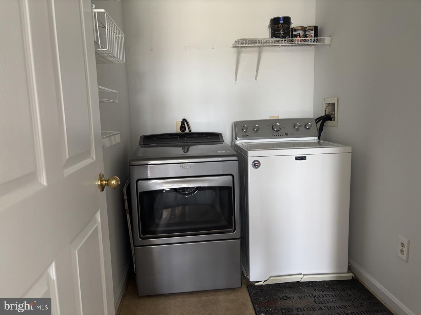 594 Hopkins Landing Dr Property Photo 18