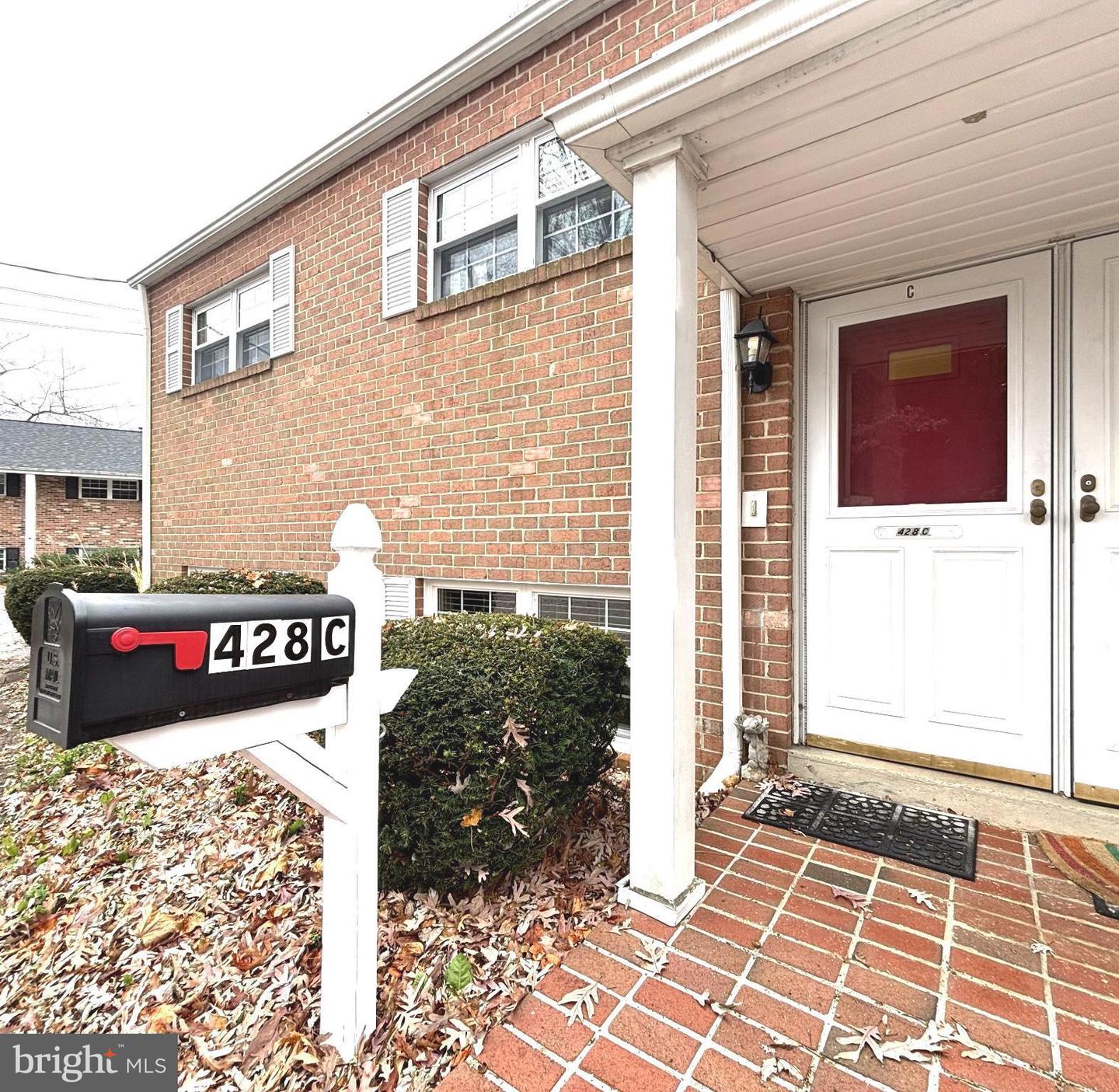 428 Montemar Ave #c Property Photo 5