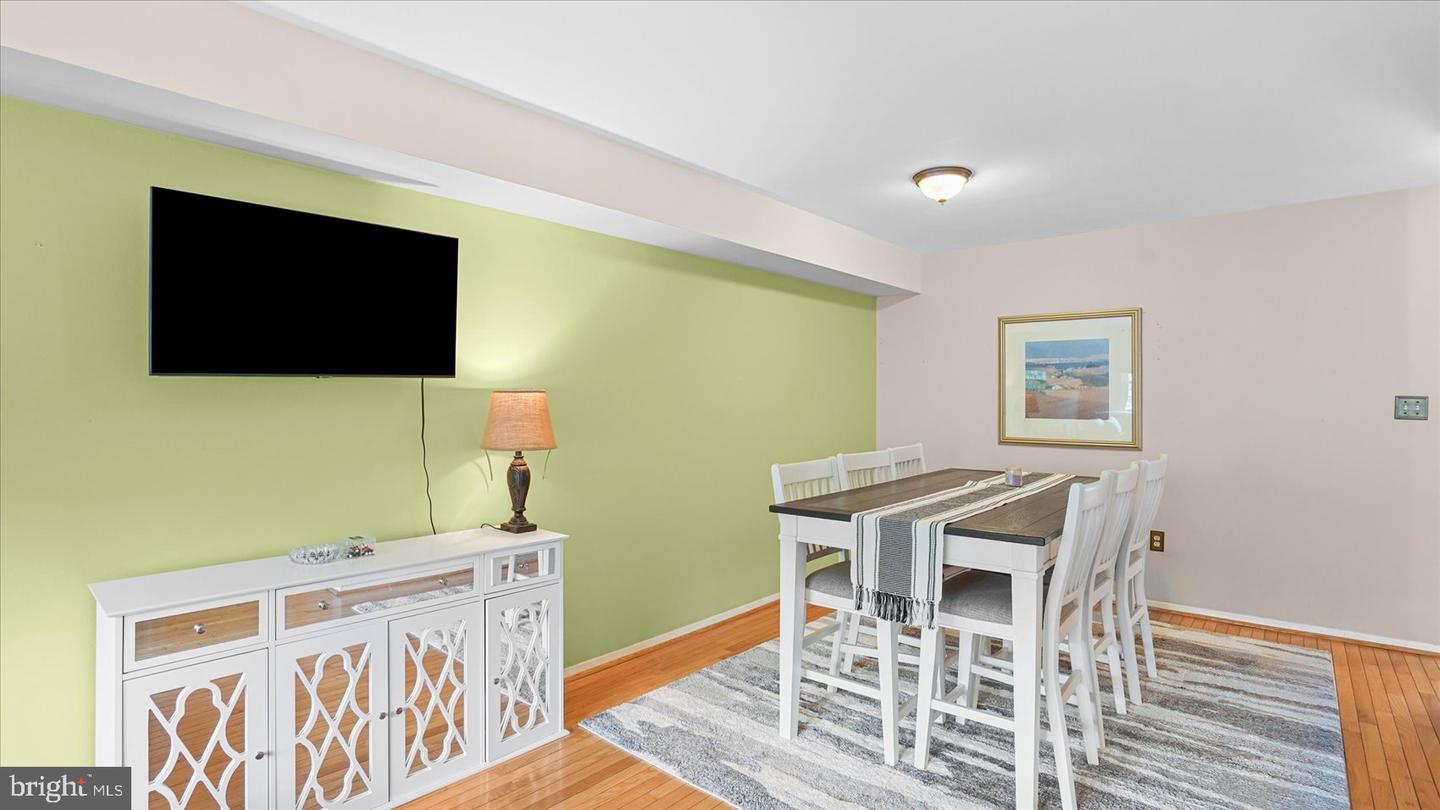 6 Drawbridge Ct Property Photo 6