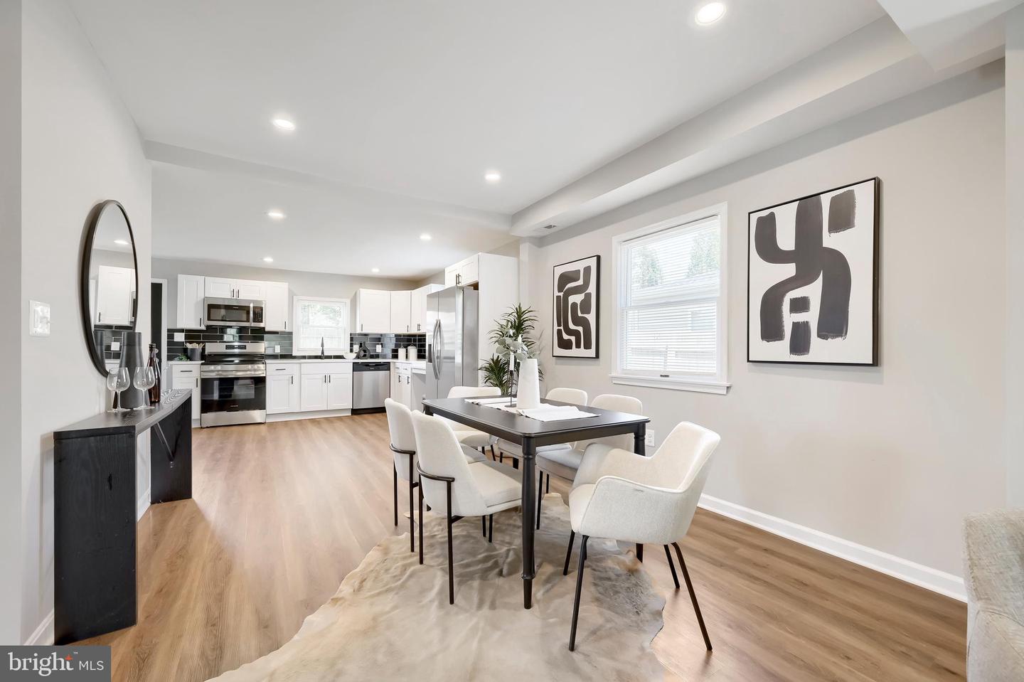 20 Transverse Ave Property Photo 10