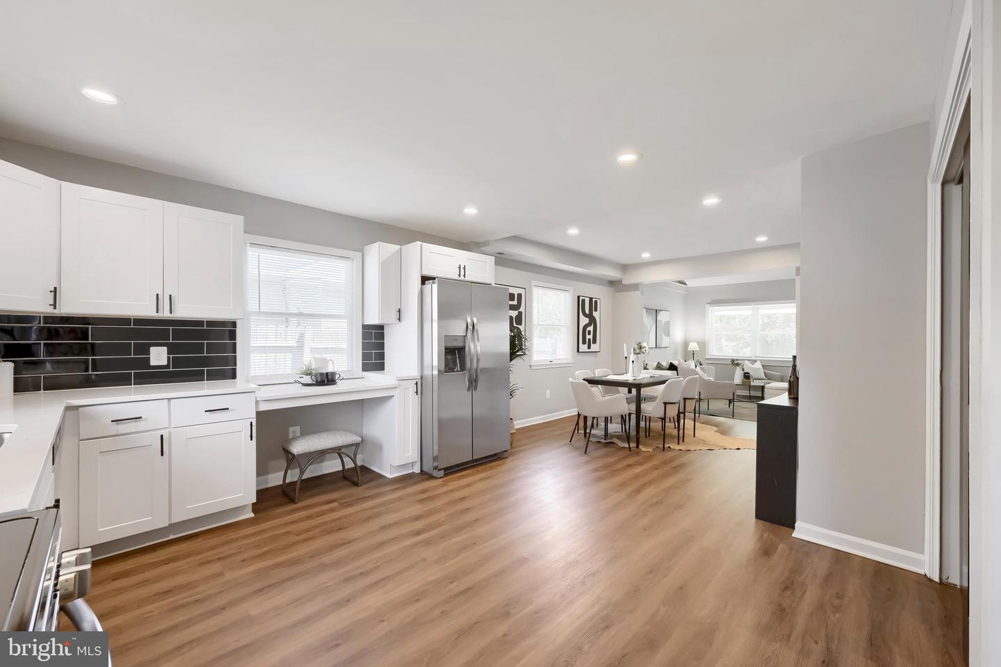 20 Transverse Ave Property Photo 13
