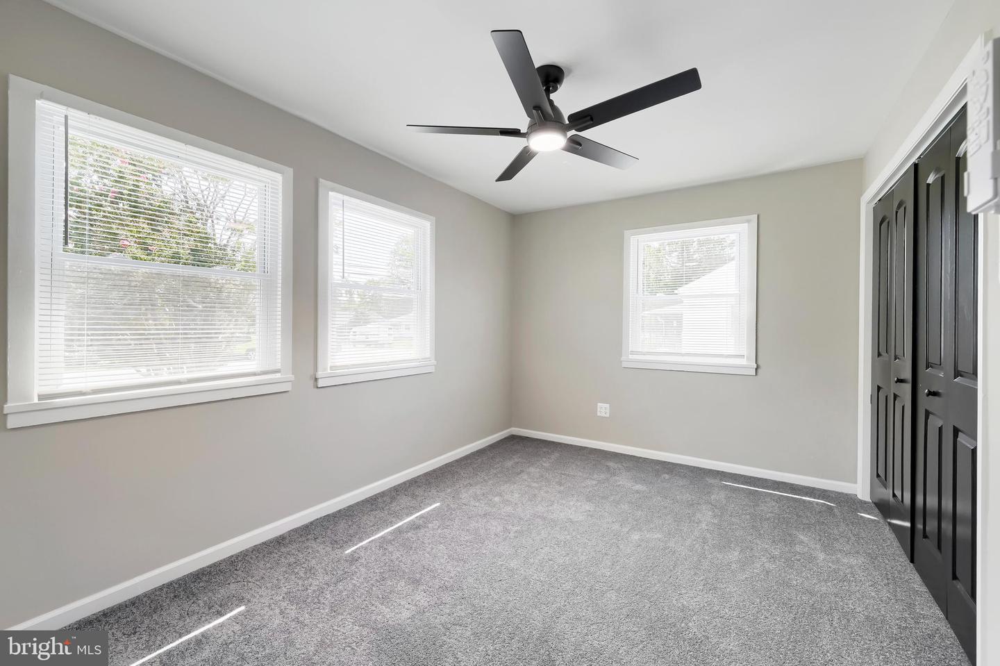 20 Transverse Ave Property Photo 20