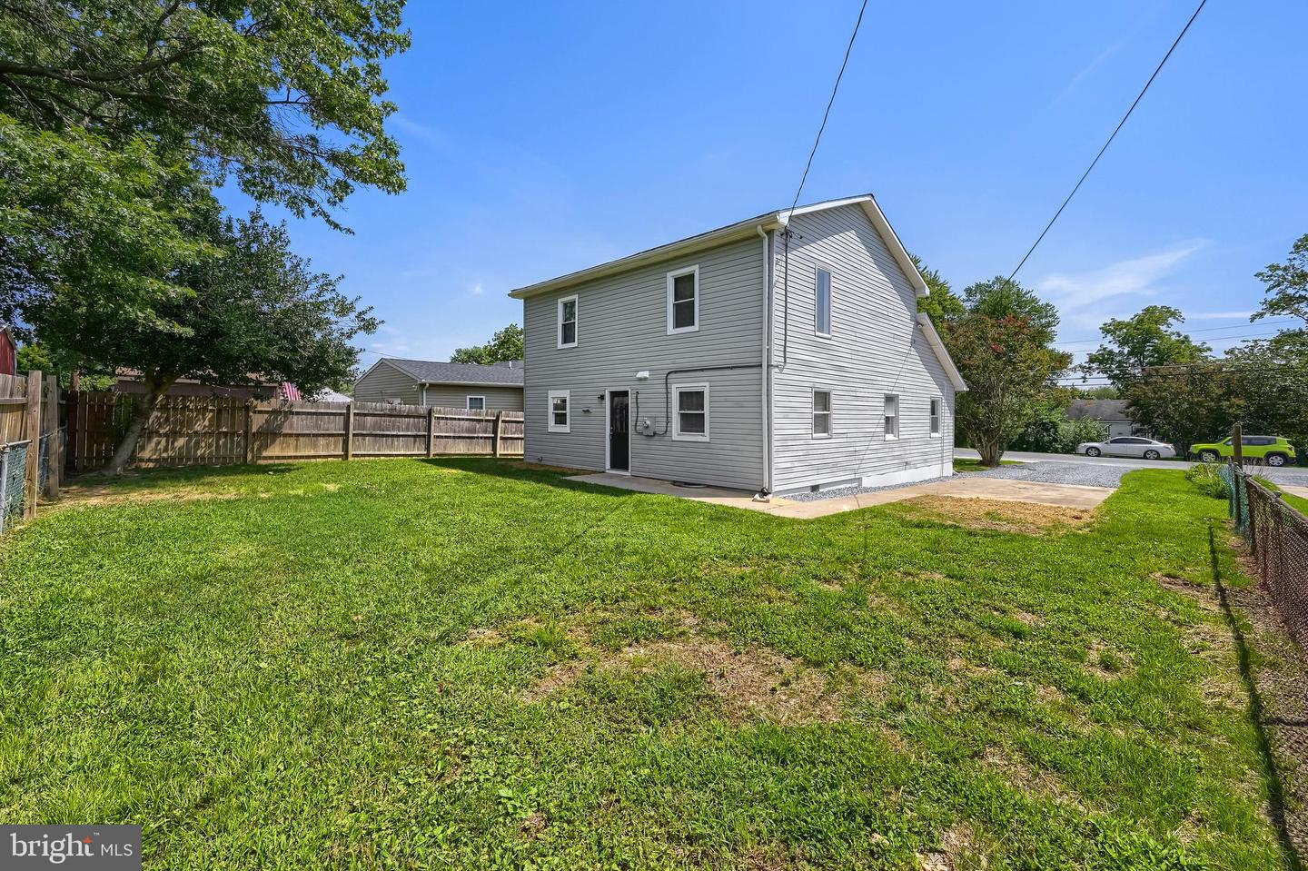 20 Transverse Ave Property Photo 25