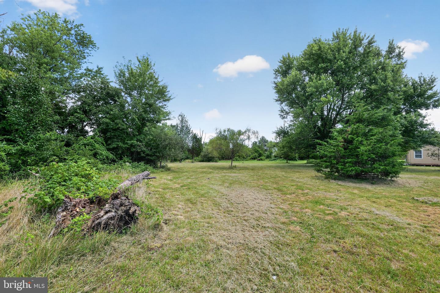 2923 & 2925 N Rolling Rd Property Photo 2