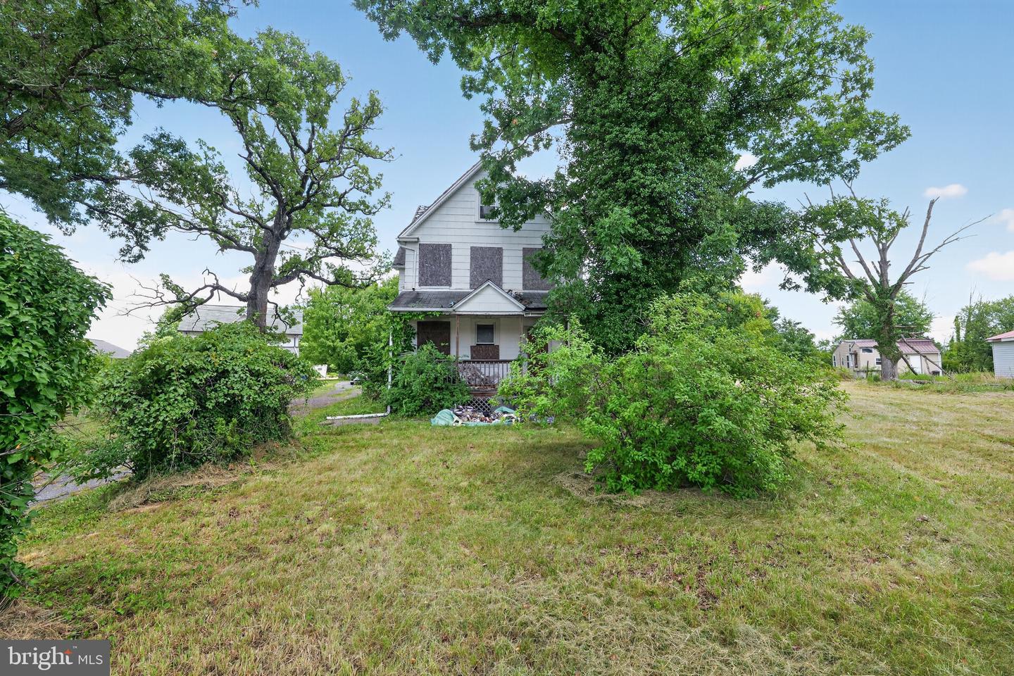2923 & 2925 N Rolling Rd Property Photo 31