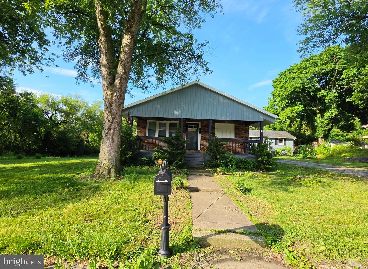 3023 New York Ave Property Photo 1