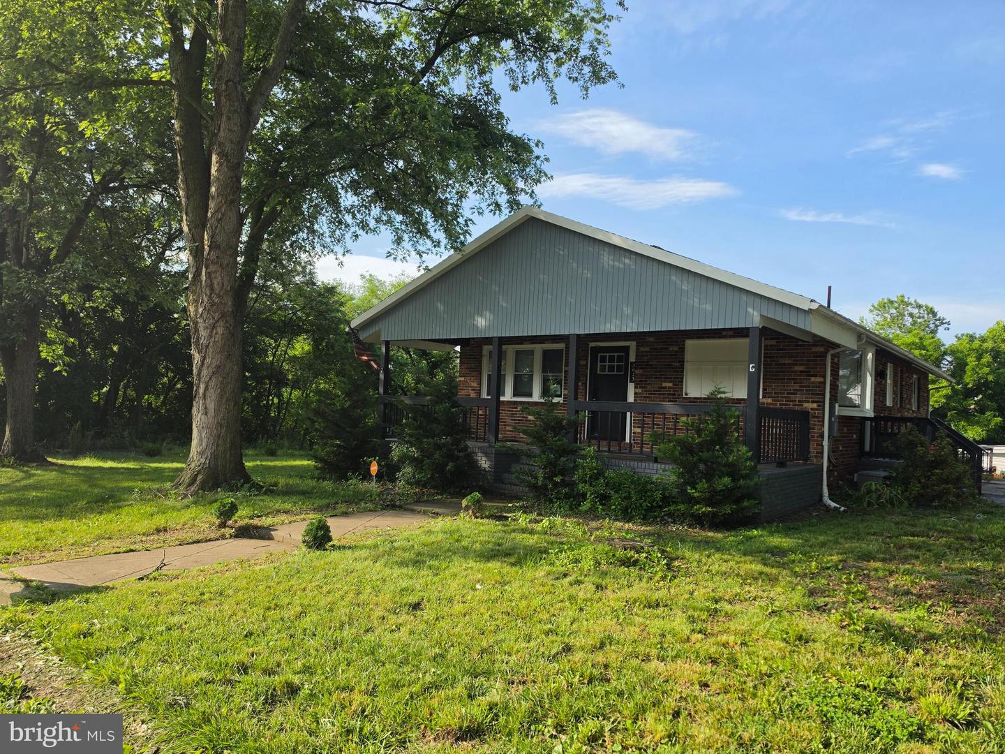 3023 New York Ave Property Photo 2