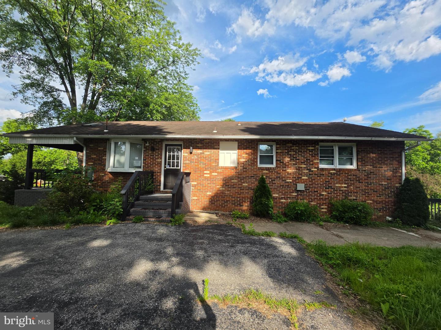 3023 New York Ave Property Photo 4