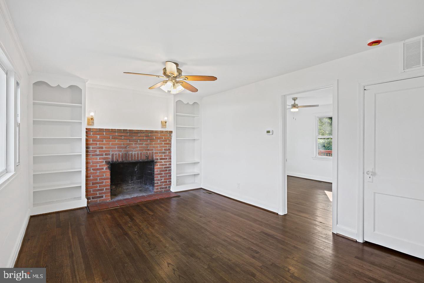 423 Ingleside Ave Property Photo 3