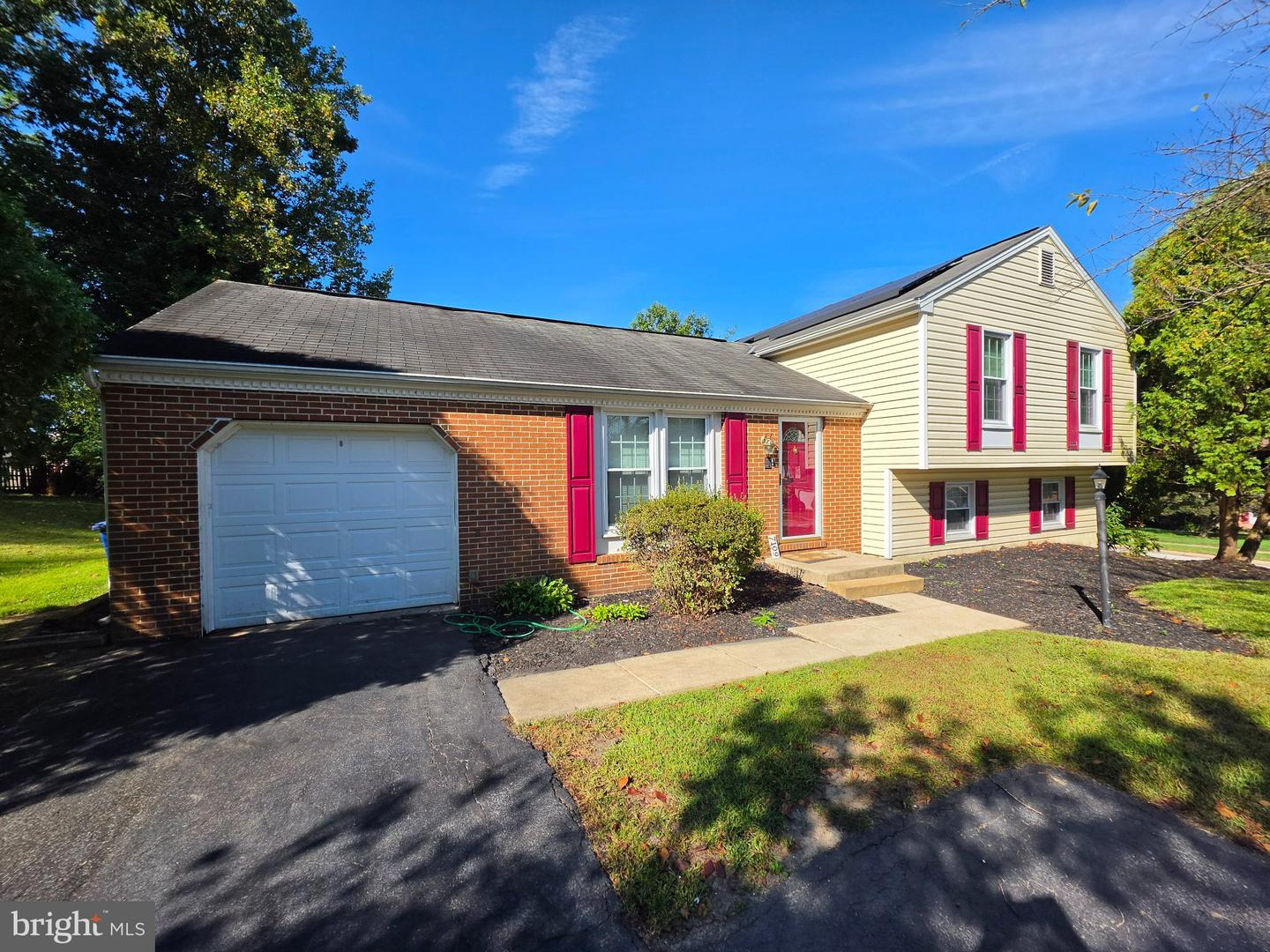 7109 Upper Mills Cir Property Photo 2