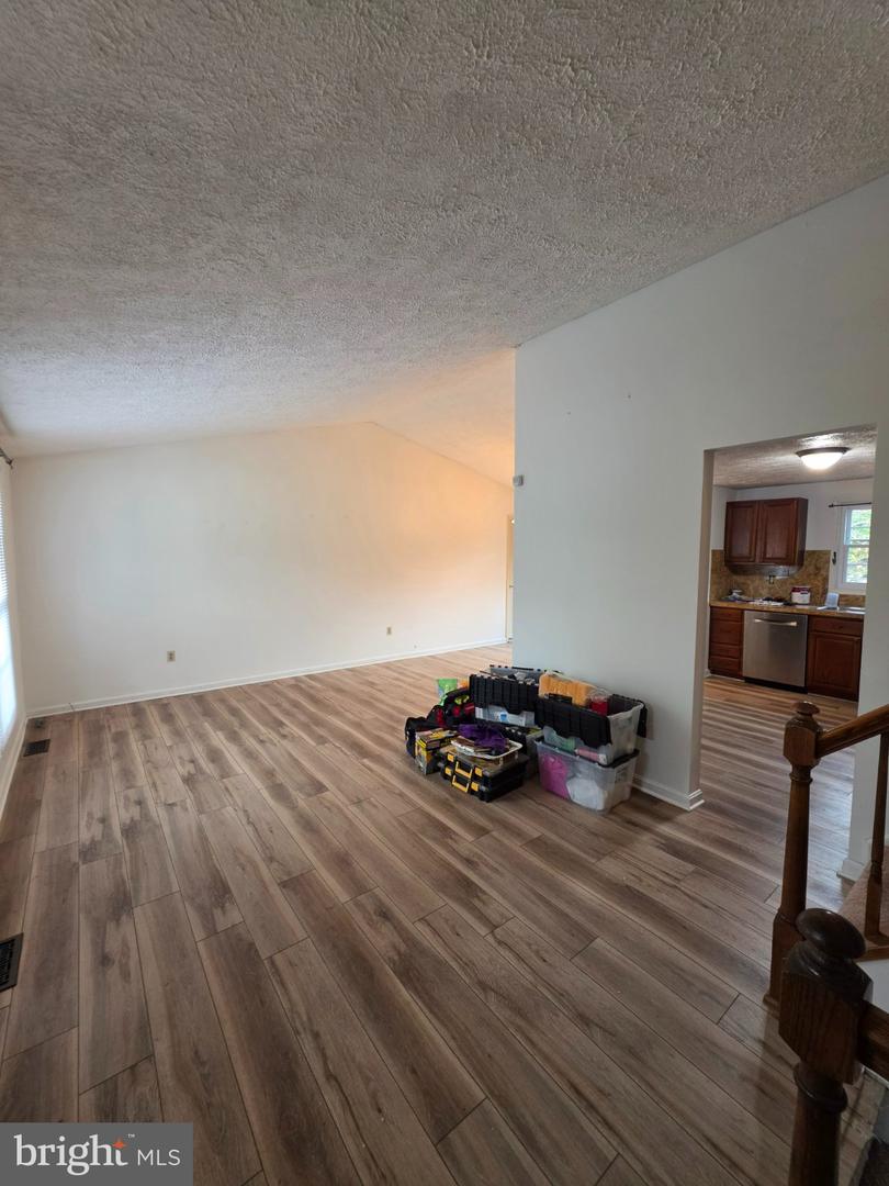 7109 Upper Mills Cir Property Photo 3