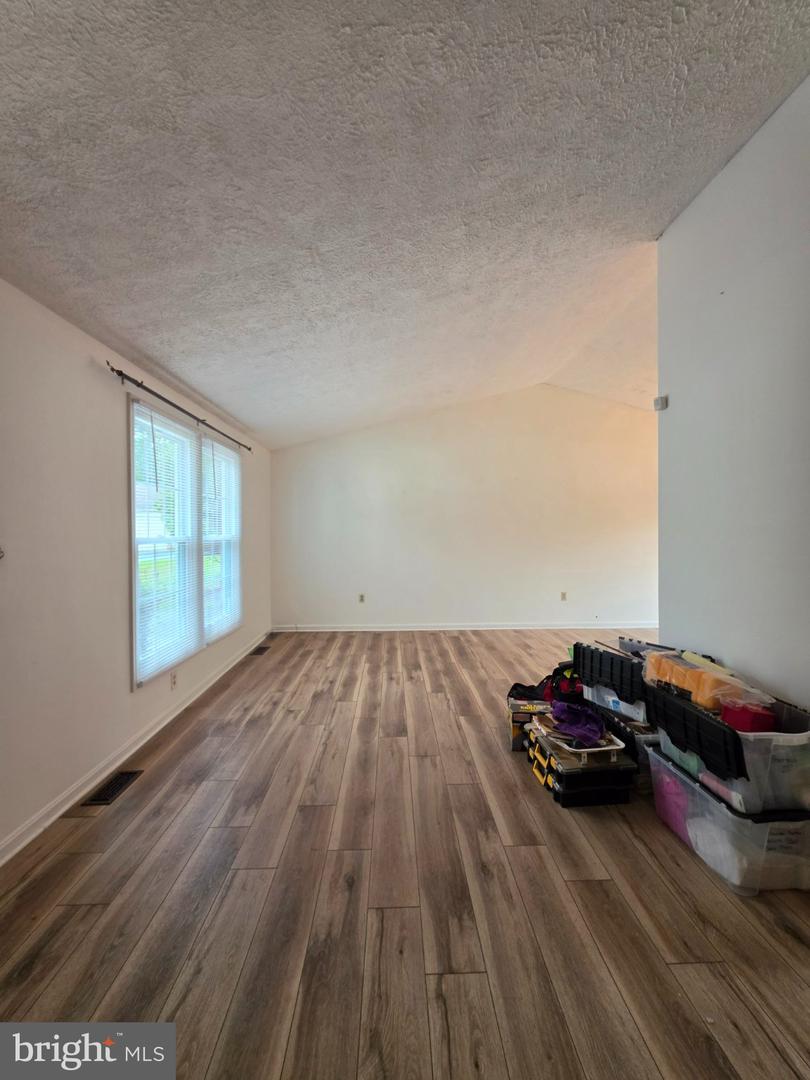 7109 Upper Mills Cir Property Photo 4