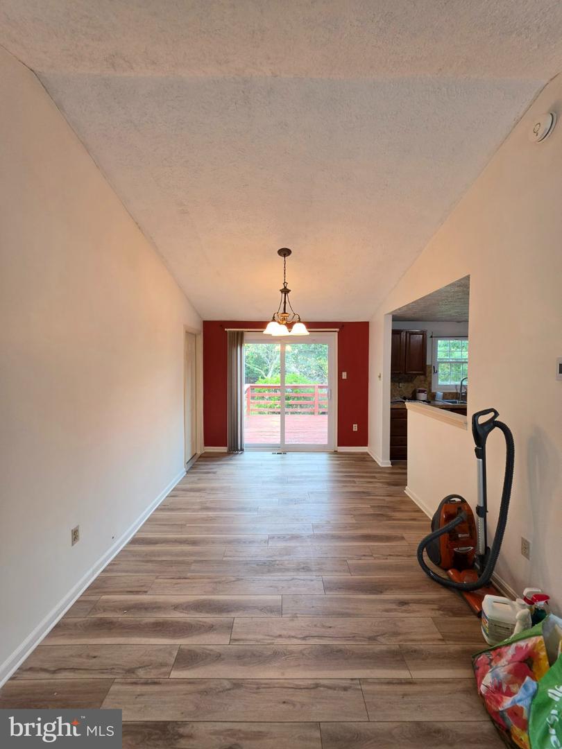 7109 Upper Mills Cir Property Photo 6