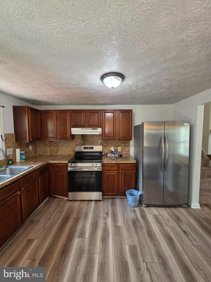 7109 Upper Mills Cir Property Photo 7
