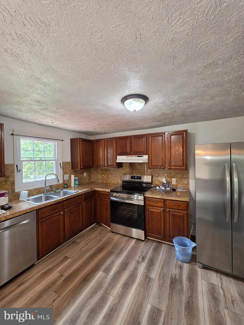 7109 Upper Mills Cir Property Photo 8