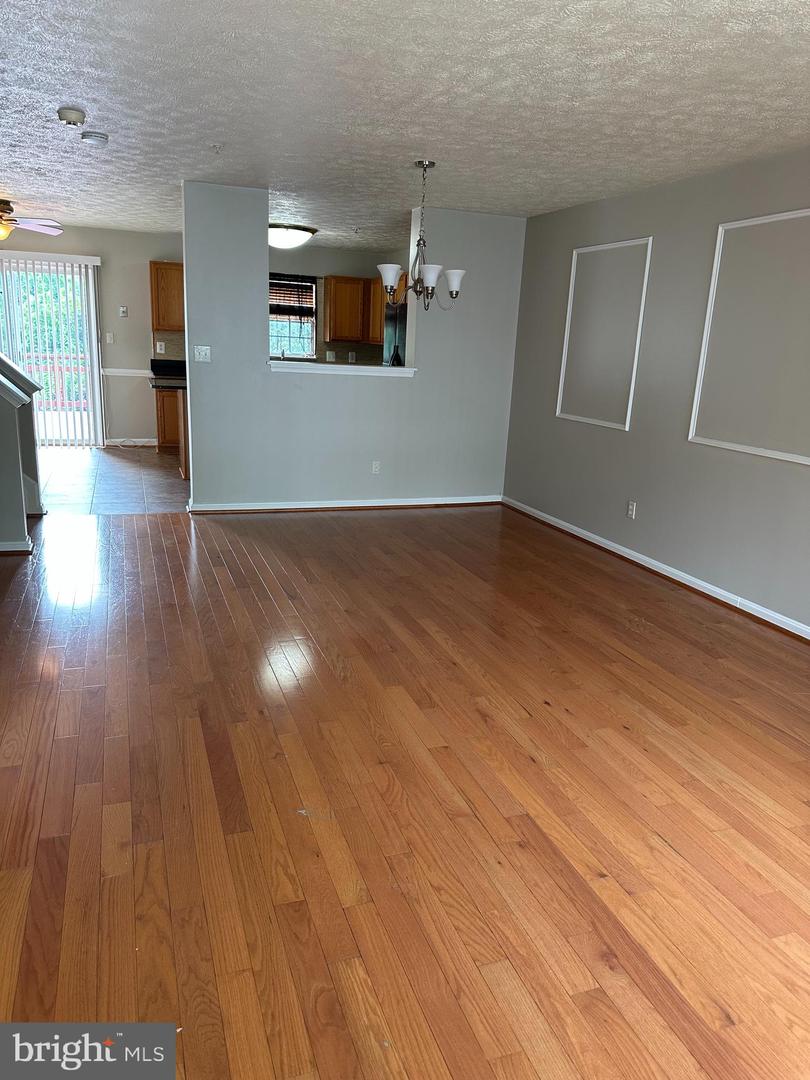 4825 Buxton Cir Property Photo 7