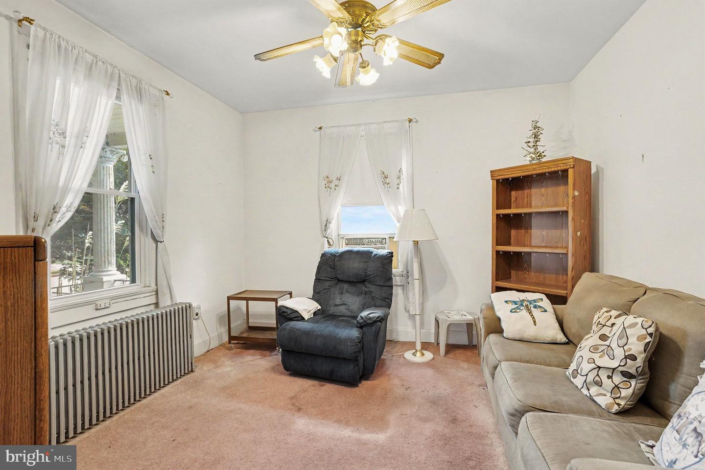 327 Nicholson Rd Property Photo 3