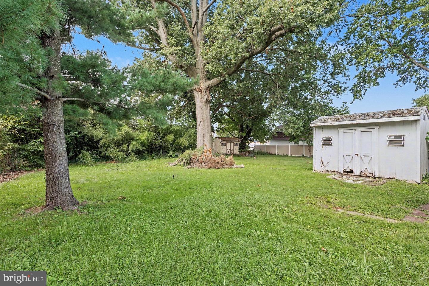 327 Nicholson Rd Property Photo 11