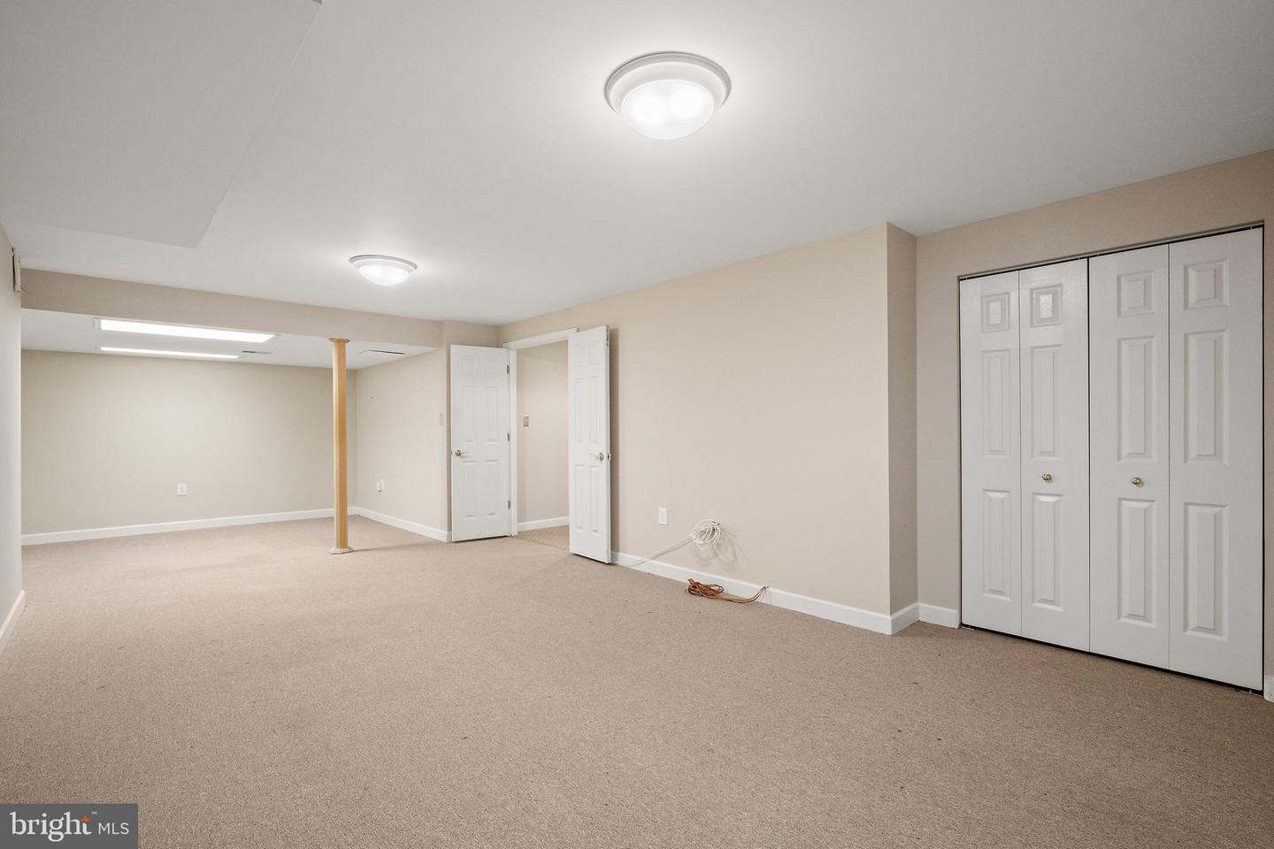 1316 W Seminary Ave Property Photo 47