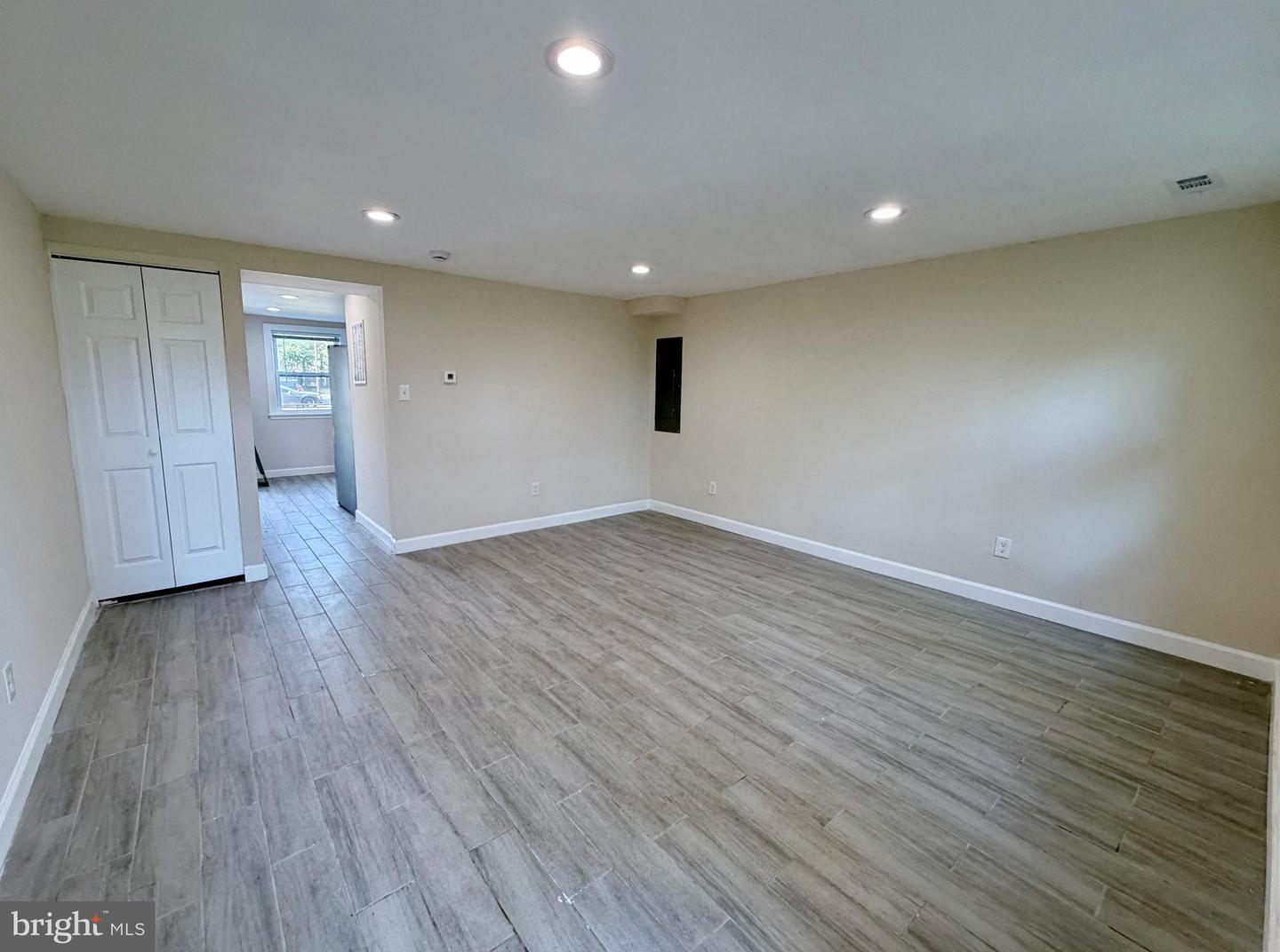 327 Bigley Ave Property Photo 12