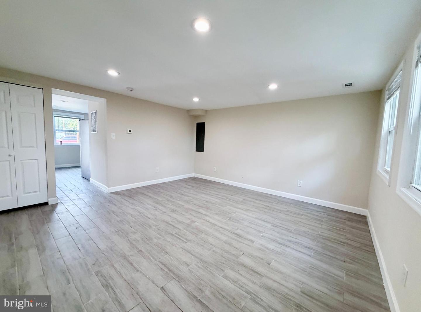327 Bigley Ave Property Photo 17