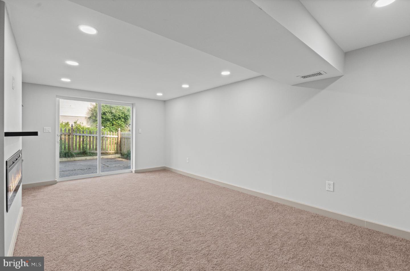 4005 Amy Ln Property Photo 25