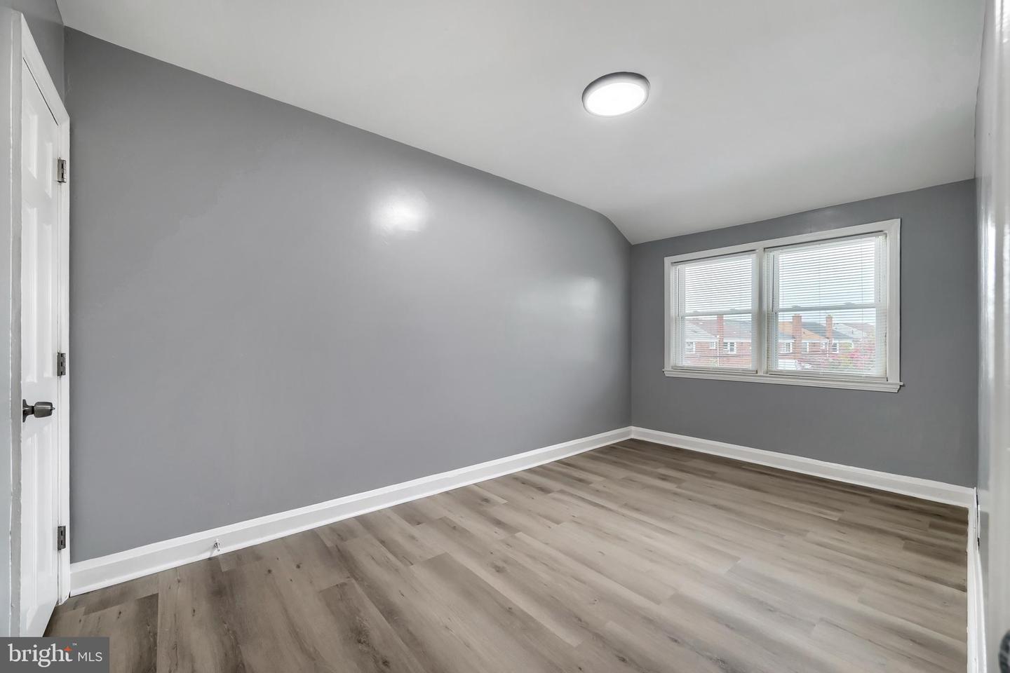 415 Edmunds Way Property Photo 18
