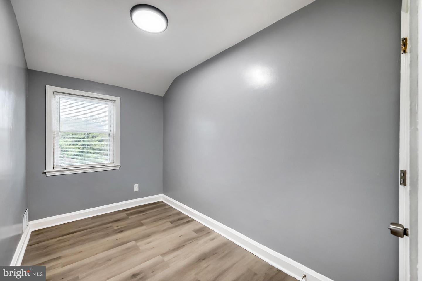 415 Edmunds Way Property Photo 19