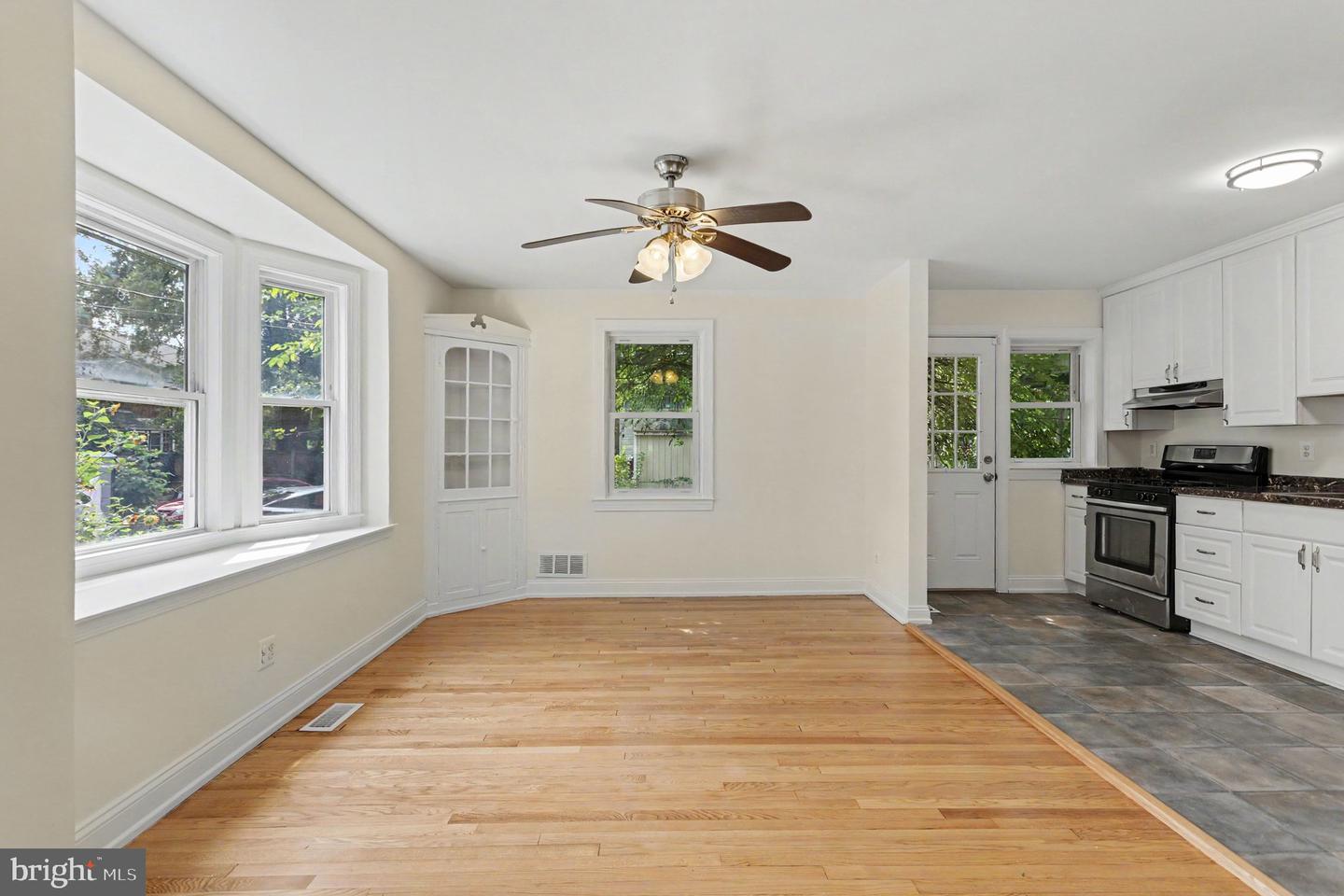 6609 Frederick Rd Property Photo 6