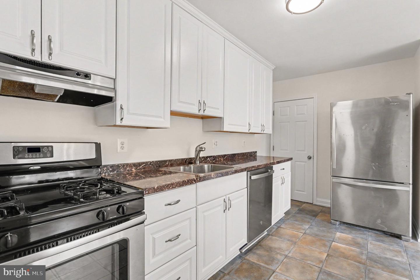 6609 Frederick Rd Property Photo 8