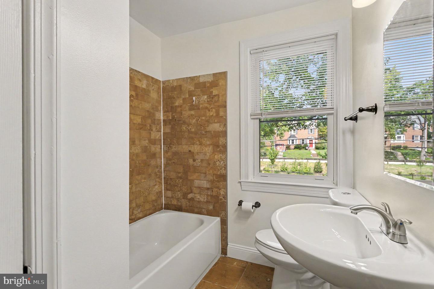 6609 Frederick Rd Property Photo 17